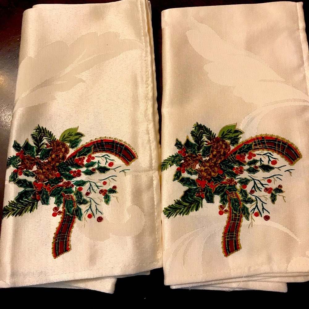 2 Festive Cream Napkins with Holiday Design